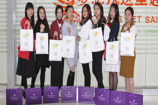 三月桃花，幸福女神节——bwin必赢欢庆三八妇女节