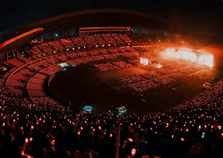 bwin必赢透明屏闪耀周杰伦张韶涵演唱会和GETshow展！